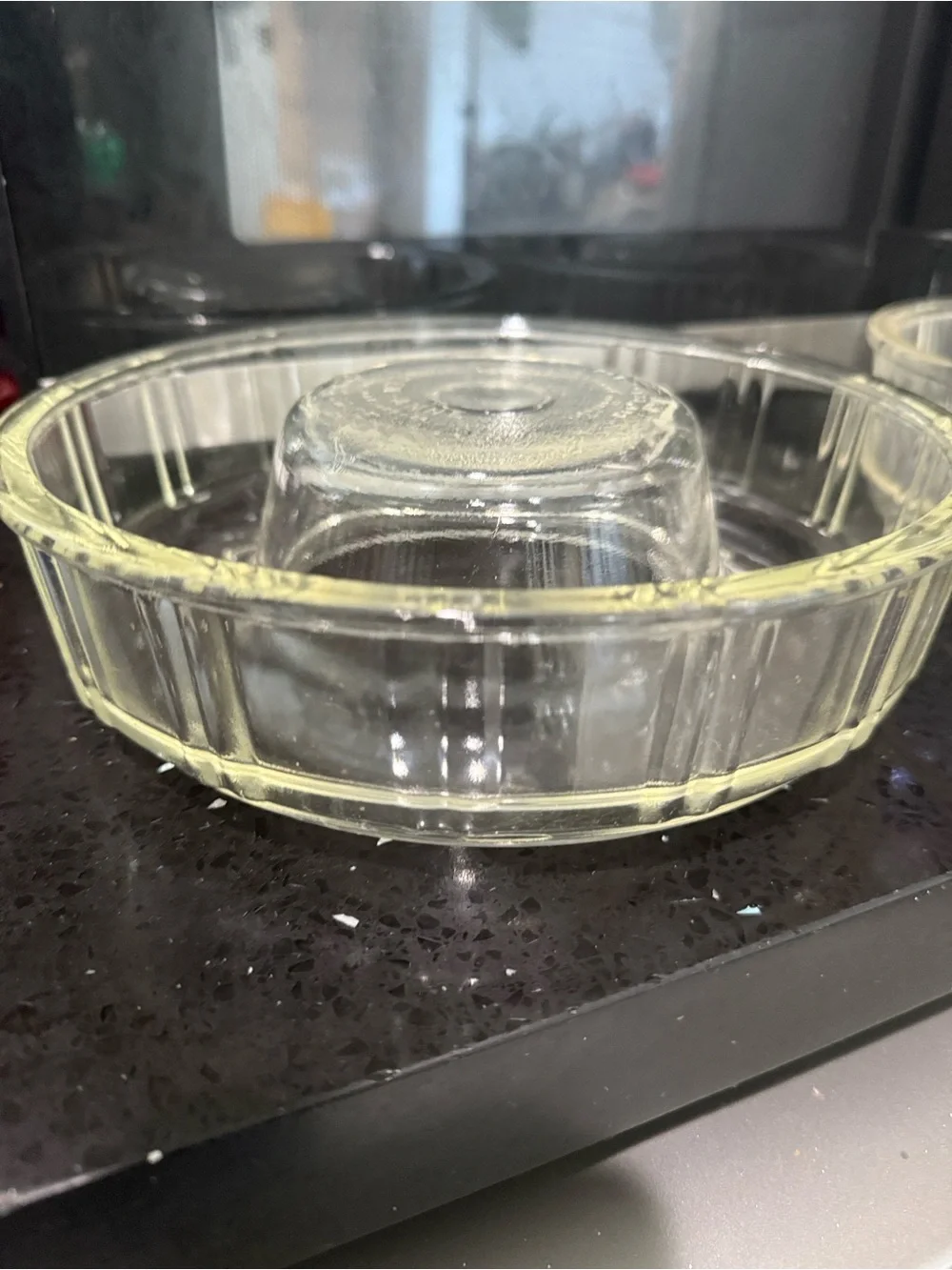 Clear Glass Pie Dish Set with Lids - Transparent (Set of 2)
